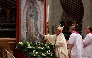 Francisco y la Virgen Guadalupe / Daniel Ibañez (ACI Prensa) 