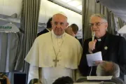 [TEXTO COMPLETO] Rueda de prensa del Papa Francisco en su viaje de regreso de Sarajevo