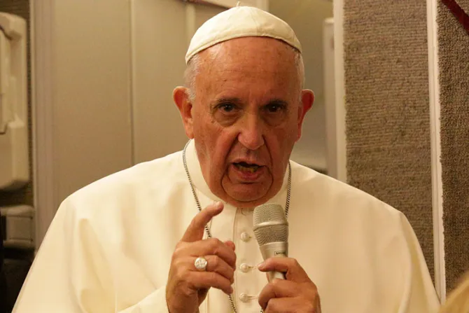 La objeción de conciencia es un derecho humano, expresa el Papa Francisco