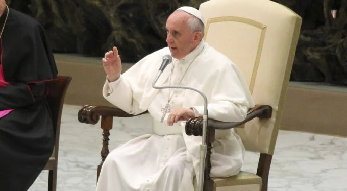 El Papa Francisco en el Aula Pablo VI / Foto: Lauren Cater (ACI Prensa)?w=200&h=150