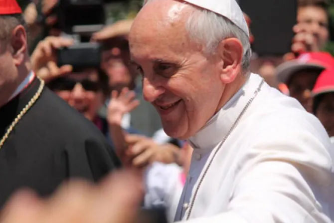 El Papa Francisco pide a parroquias "abrir las puertas y dejar que Jesús pueda salir" 