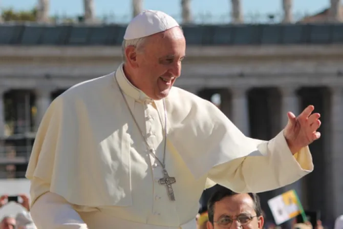 El Señor nos espera siempre para darnos su luz y para perdonarnos, dice el Papa