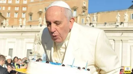 Papa Francisco celebrará su santo con original pastel de San Jorge y el dragón