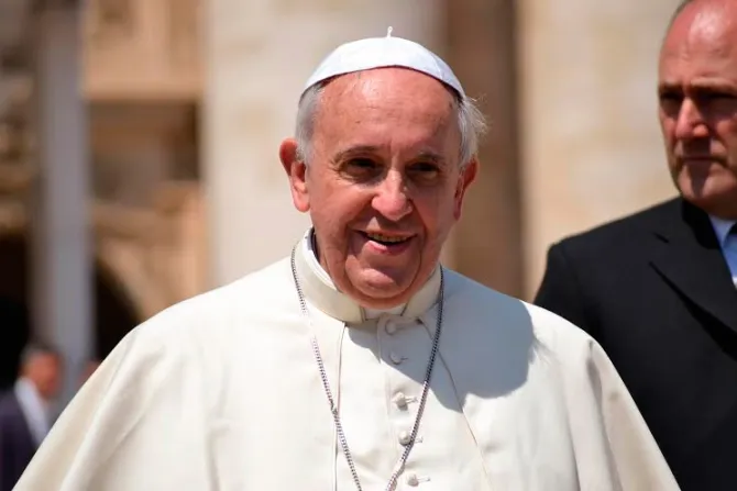 “¿Cuántos de ustedes le rezan al Espíritu Santo?”, pregunta el Papa Francisco en Santa Marta