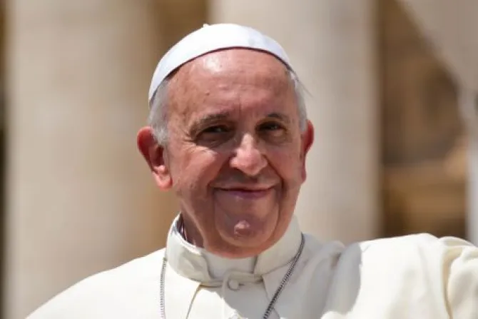 Papa Francisco: Dar el primer lugar a Dios es decirle no al mal, la corrupción e ilegalidad