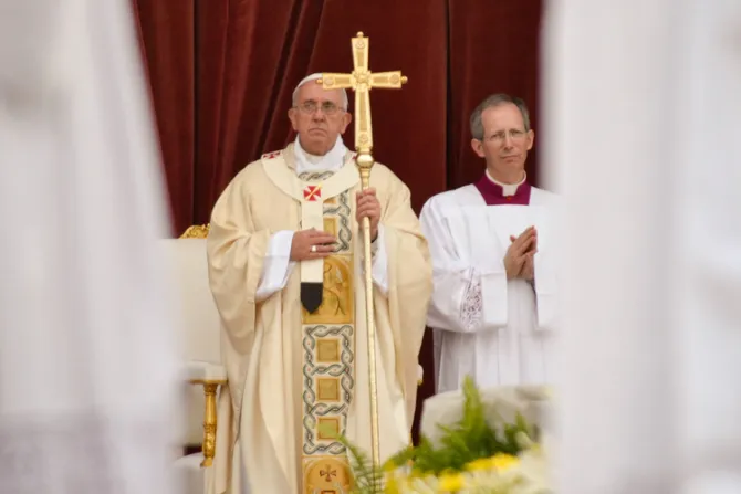 Los mafiosos no están en comunión con Dios: están excomulgados, dice el Papa