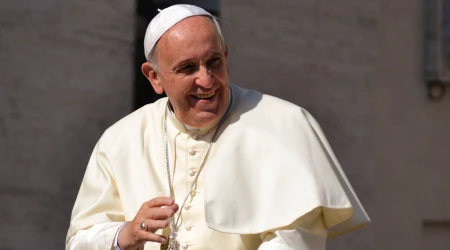 El amor por Dios y por el pru00f3jimo son dos caras de una misma medalla, dice el Papa Francisco