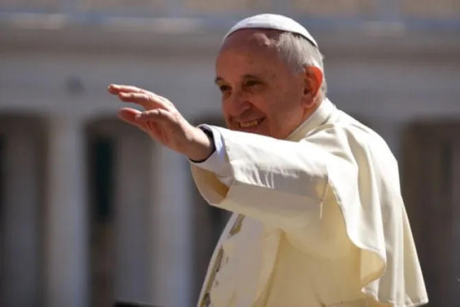 Sin una fe viva las iglesias se convierten en museos, dice Papa Francisco
