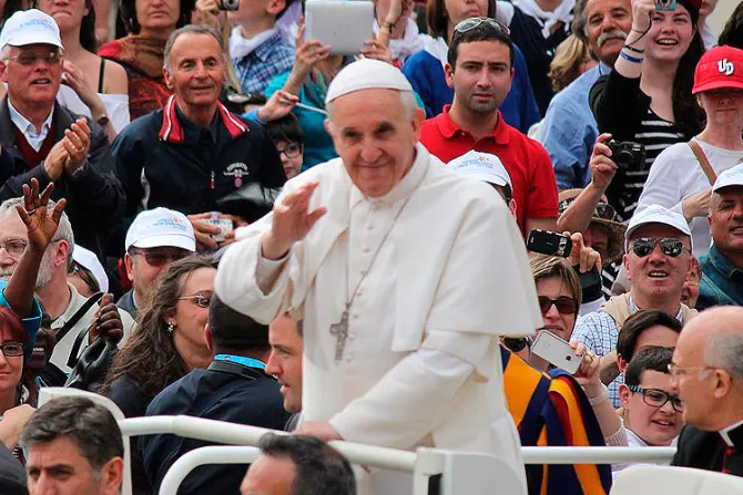 ¿Sería mejor bajar el nivel de nuestro cristianismo para complacer al mundo?, pregunta el Papa Francisco