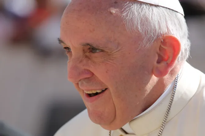 Papa Francisco: Servir a los pobres sin que la fe se transforme en ideología