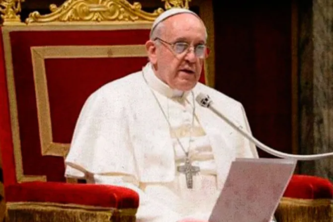 El Papa recuerda que en la Iglesia importa más el que sirve y no el que manda