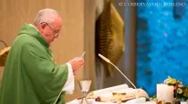 Papa Francisco en la Misa en la Casa Santa Marta / Foto: L'Osservatore Romano