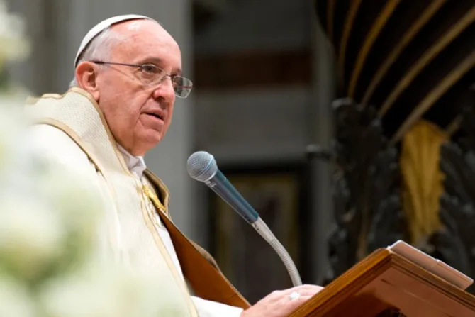 La Cruz es la respuesta de Dios al mal, dice el Papa en Viernes Santo