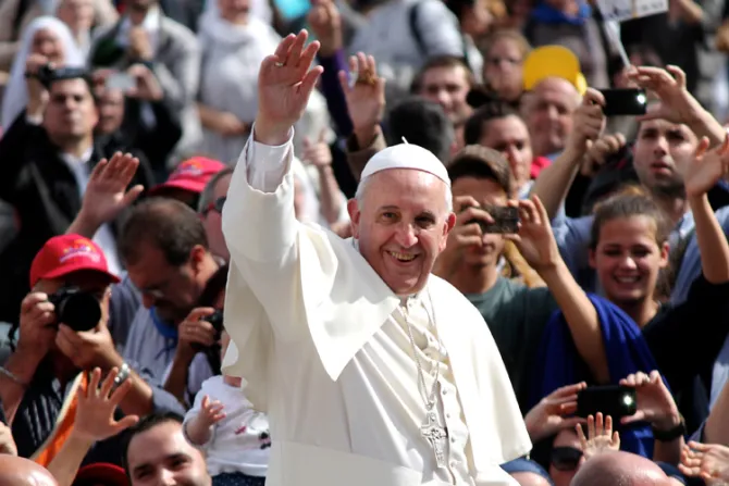 La Iglesia debe abrir mentes y corazones a la misericordia y la gracia de Cristo, dice el Papa Francisco