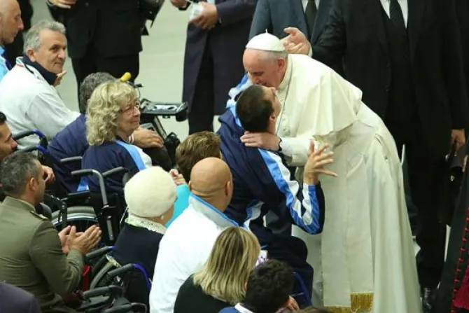 Testimonio de atletas paraolímpicos es un gran signo de esperanza, dice el Papa Francisco