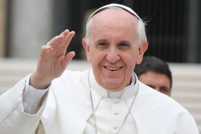 Papa Francisco inaugurará congreso sobre complementariedad del hombre y la mujer