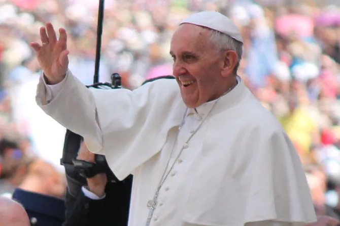 “Cada hombre y cada pueblo tiene hambre y sed de paz”, dice el Papa Francisco