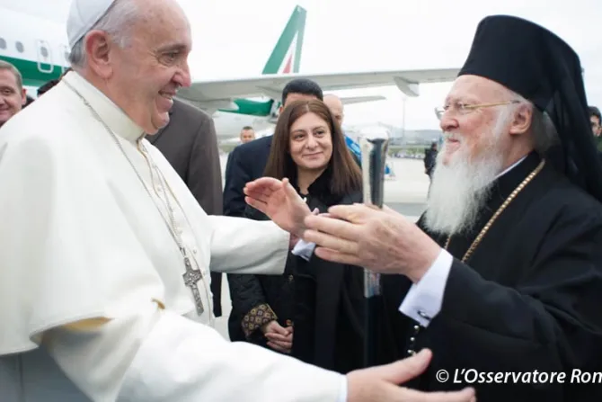 Experto confía que Papa Francisco y Bartolomé den nuevos pasos hacia la unidad