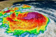 Lanzan cadena de oración por llegada de huracán Franklin a México