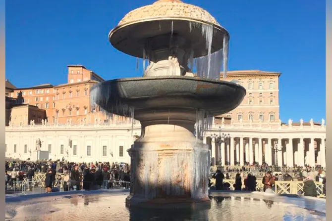 A pedido del Papa un auto del Vaticano rescata personas sin hogar ante ola de frío