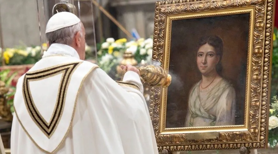 Imagen referencial del Papa Francisco incensando cuadro de la Beata Pauline Jaricot. Crédito: OMP España?w=200&h=150