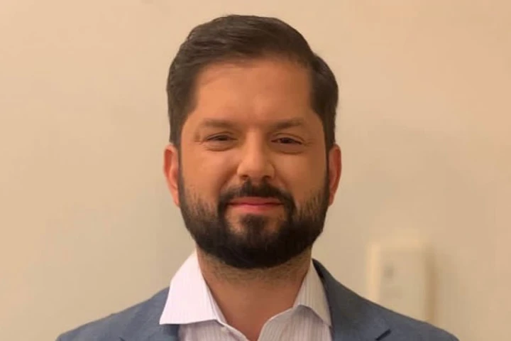 Obispo pide a presidente electo Gabriel Boric que reconozca el alma religiosa de Chile