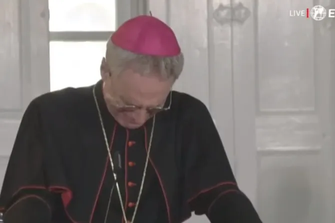 Las conmovedoras lágrimas de Mons. Gänswein sobre el "camino" al Cielo de Benedicto XVI