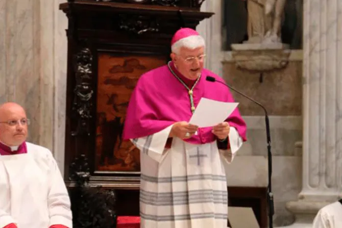 “Renacer desde arriba”: La carta del nuevo Arzobispo a la Iglesia en Génova