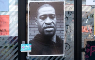 George Floyd / Cru00e9dito:  Flickr de Lorie Shaull (CC BY-SA 2.0) 