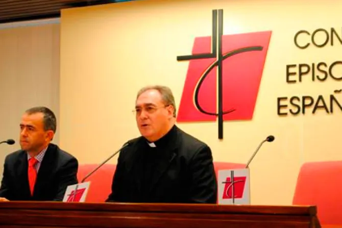 Laicismo contra asignatura de Religión es rancio y trasnochado, dice vocero de obispos