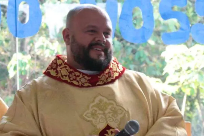 Fallece de COVID-19 sacerdote que dedicó su vida a salvar a drogadictos e indigentes