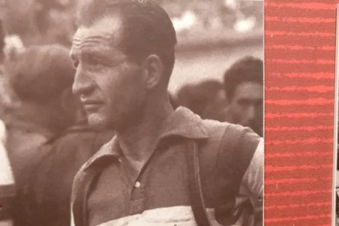 Diócesis de Asís homenajeará a campeón del Tour que salvó de los nazis a cientos de judíos