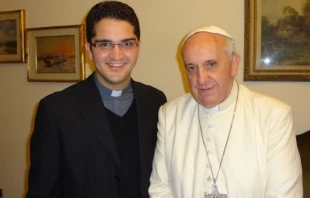  Gleison de Paula Souza con el Papa Francisco en 2014. Cru00e9dito: Congregaciu00f3n de Don Orione 