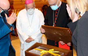 Inhumaciu00f3n de restos del Beato Josu00e9 Gregorio Hernu00e1ndez / Cru00e9dito: Conferencia Episcopal Venezolana 