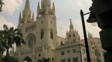 Iglesia y autoridades en Guayaquil trabajan protocolos para reabrir templos