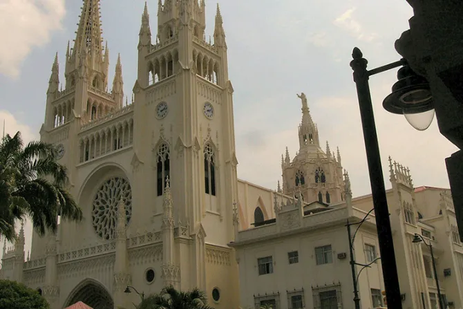 Iglesia y autoridades en Guayaquil trabajan protocolos para reabrir templos