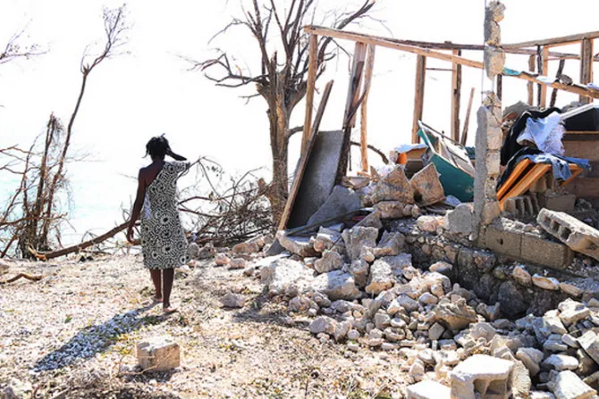 Vaticano envía 100 mil dólares para ayudar a víctimas del huracán en Haití