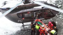 Un helicóptero ayuda en las labores de rescate. Foto: ANDINA, difusión