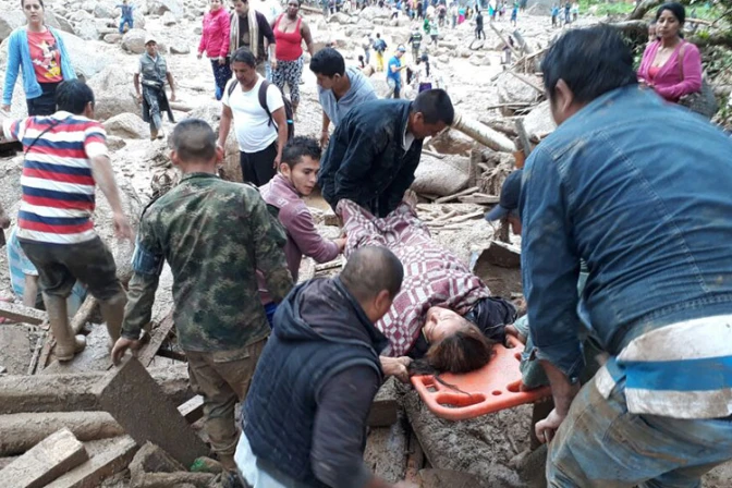 Obispo advierte de “situación compleja y caótica” tras avalancha en Colombia