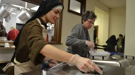Monja católica en Estados Unidos gana concurso de cocina en TV
