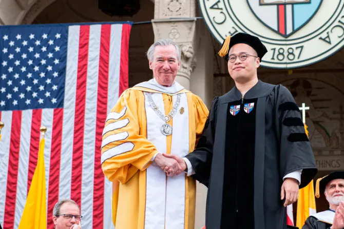 Universidad Católica de América reconoce labor de laico defensor de la libertad en China