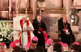 El Papa Francisco celebrando las Vísperas en el Monasterio de los Jerónimos de Belém, el 2 de agosto de 2023. Crédito: Daniel Ibáñez - ACI Prensa. 