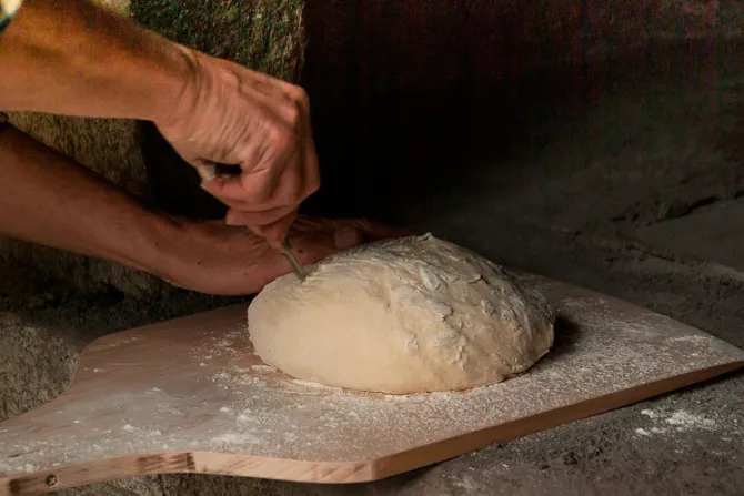 Descubre la antigua receta de pan navideño encontrada en un monasterio  