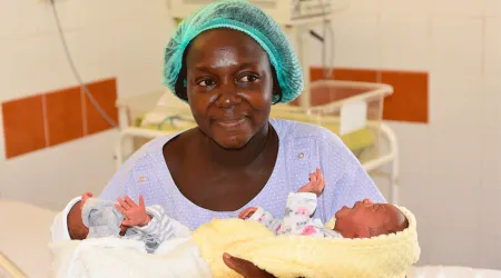 Hospital católico en Congo cumple 30 años después de devolver la sonrisa a 1000 niños