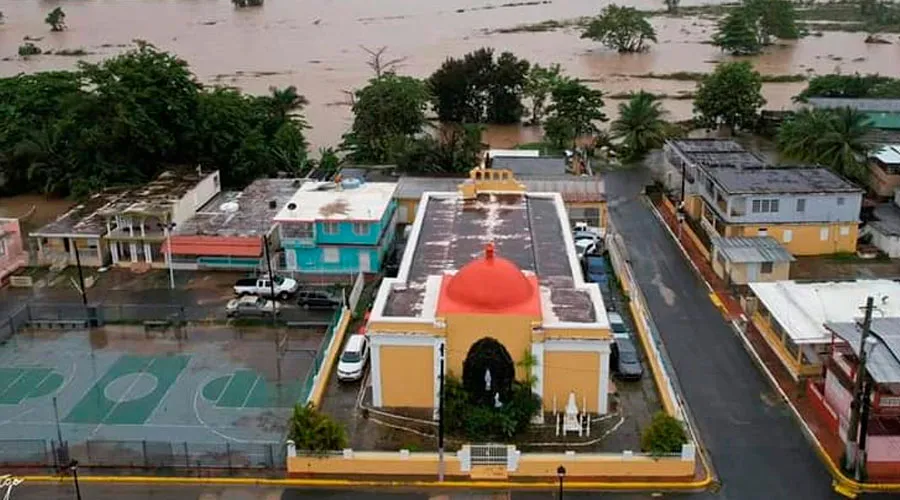 Daños causados por el huracán Fiona en Puerto Rico. Crédito: Facebook Cáritas Puerto Rico?w=200&h=150