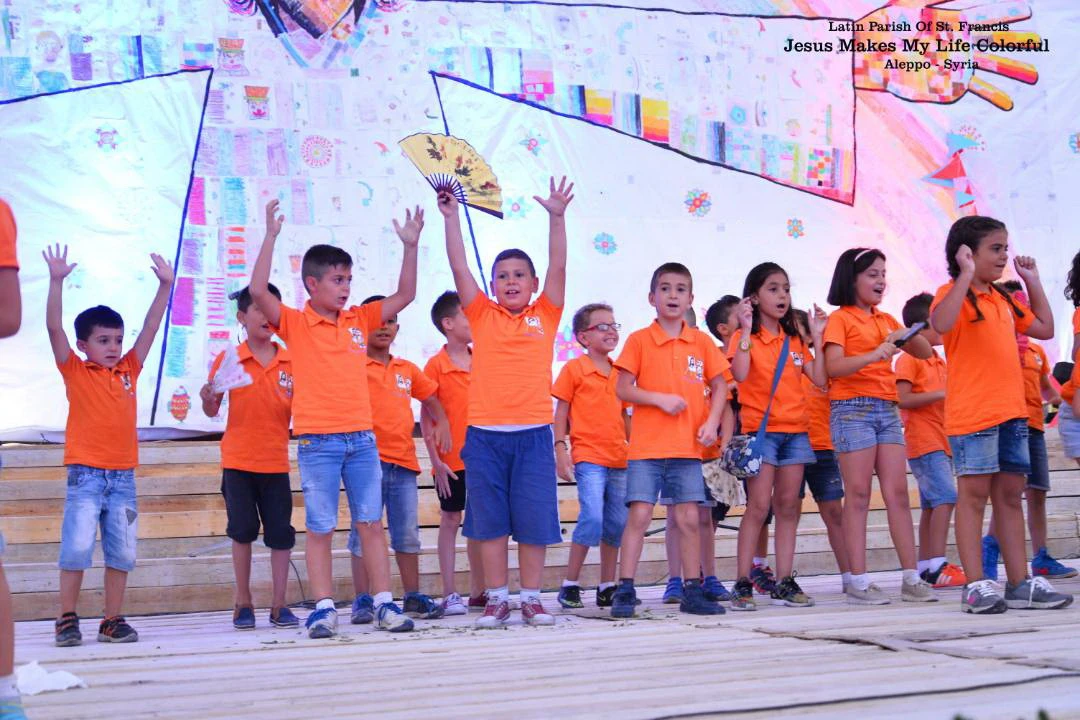 Niños de Alepo en la actuación de los talleres de verano / Foto: Cortesía Iglesia latina San Francisco de Alepo?w=200&h=150