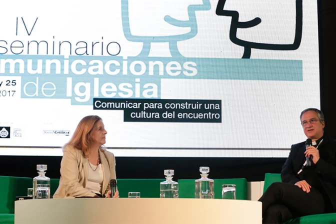 Urge ser “testigos de Cristo en un mundo digital”, afirma autoridad vaticana