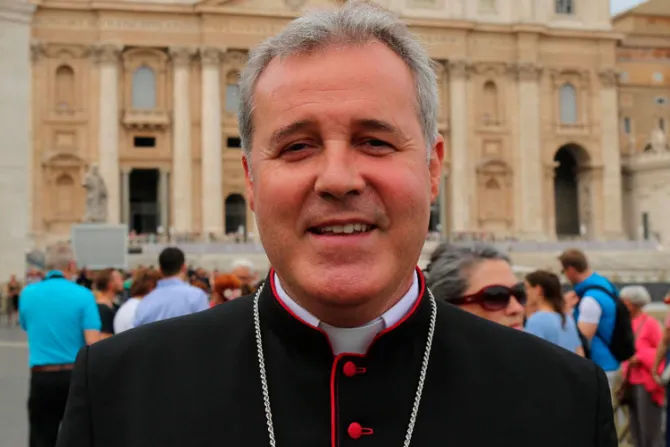 Sínodo: Obispo español pide “humildad evangélica” para servir a las familias del mundo