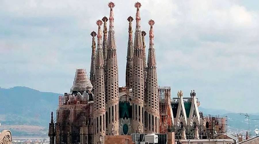 Iglesia de la Sagrada Familia. Crédito: Wikipedia (Dominio Público)