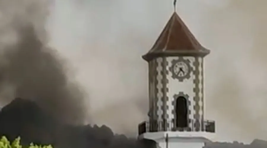 Lava volcánica destruye iglesia en La Palma [VIDEO]